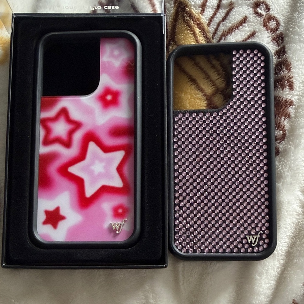 Wildflower Cases Iphone 16 pro